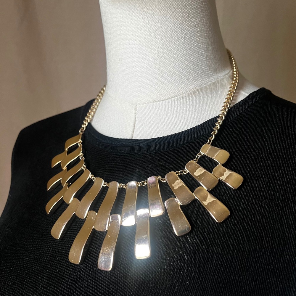 Gold Statement Bib Necklace Chunky Fringe Bold 90s Liz Claiborne - Picture 2 of 7